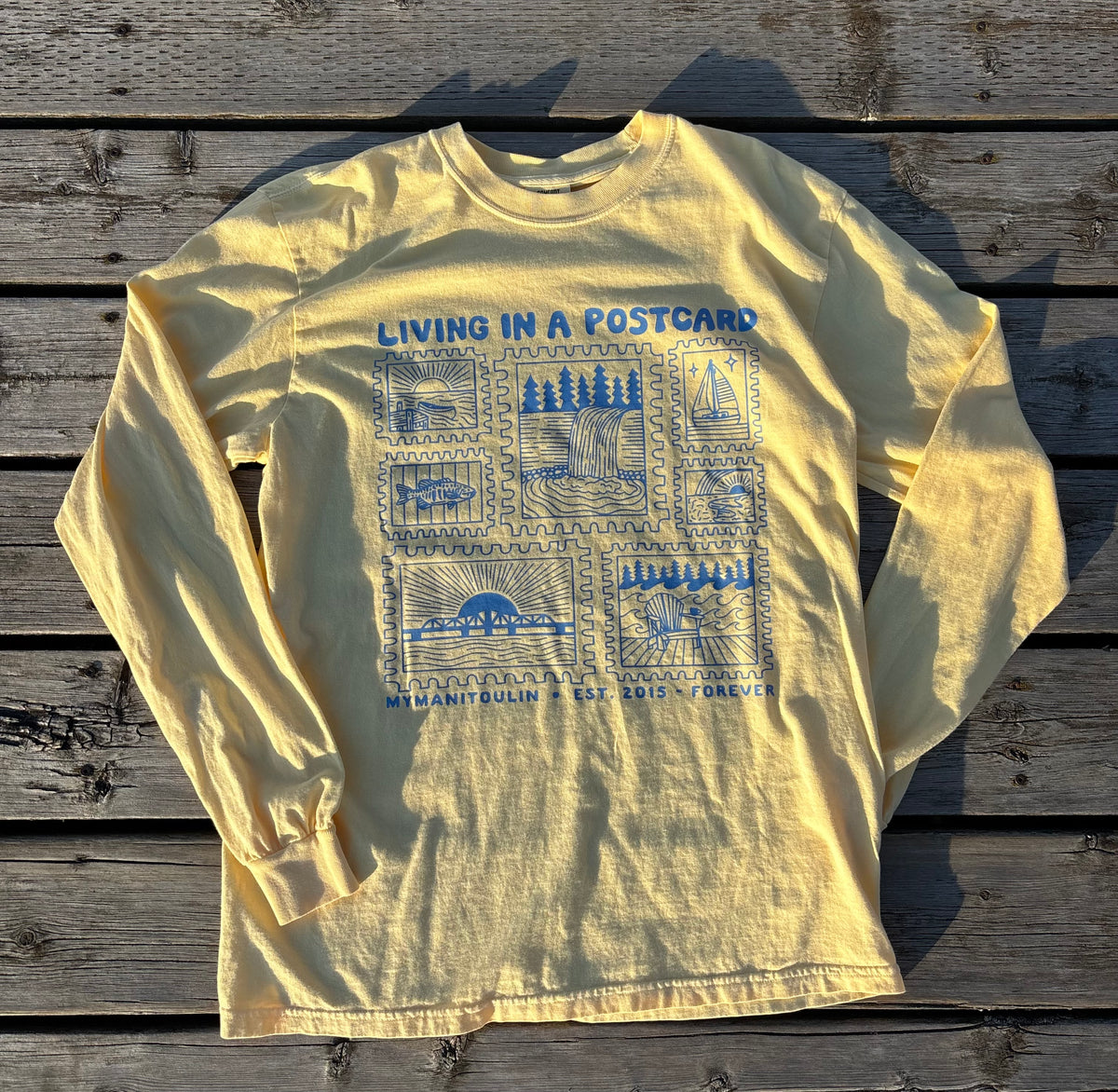 LIVING IN A POSTCARD Long-Sleeve