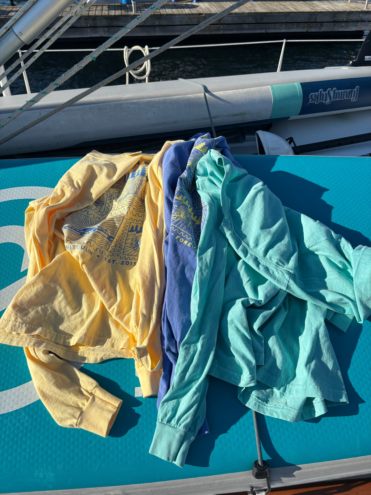 LIVING IN A POSTCARD Long-Sleeve